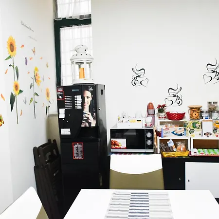 Bed And - Largo Campo - Alojamento de Acomodação e Pequeno-almoço 4*