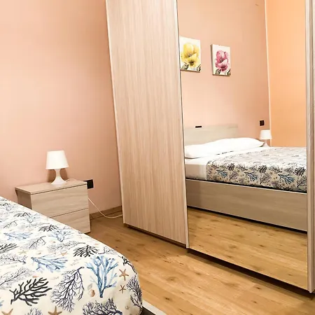 Bed And - Largo Campo -
