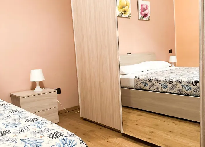 Bed And - Largo Campo -